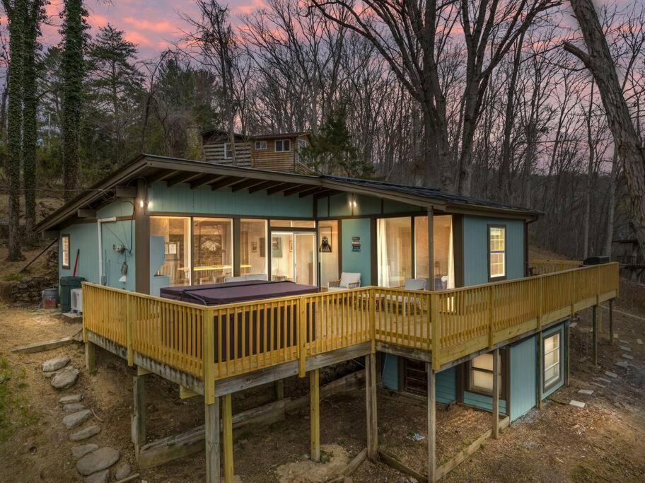 Lazy Lake 3Br Cabin W/ Mtn Views + Hot Tub +Wi-Fi Лурей Экстерьер фото